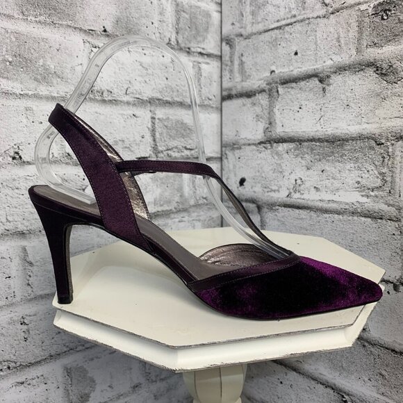Adrianna Papell Purple Velvet Pointy Toe T-Strap Evening Pumps - Picture 3 of 11